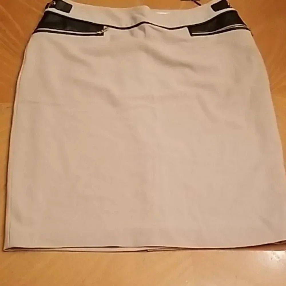 Calvin Klein beige Skirt women's size 8